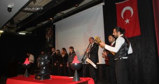 Malazgirt'te 24 Kasım Öğretmenler Günü törenle kutlandı