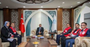 Vali Ali Çelik: "Hakkari'de aşevi yapılırsa destek sunmaya hazırız"