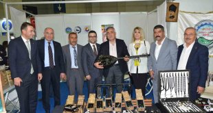 Özakalın, Yörex'te konuklarını ağırladı, stantları ziyaret etti