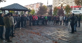 İHH üyeleri İncirlik Üssü'ne gitmek için Erzurum'dan yola çıktı