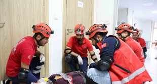 Elazığ'da 6.7'lik deprem tatbikatı