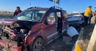 Ağrı'daki trafik kazasında 6 kişi yaralandı