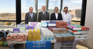 Tuşba Belediye Başkanı Akman, lösemili çocukları ziyaret etti