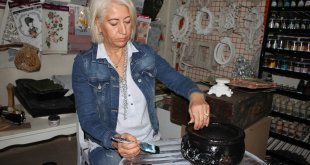 Kullanılmayan mobilya ve ev eşyalarını yenileyerek farklı ürünlere dönüştürüyor