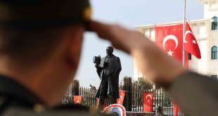Elazığ'da Atatürk düzenlenen törenle anıldı