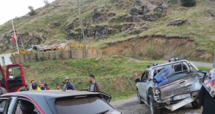 Bingöl'de zincirleme kaza: 6 yaralı