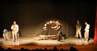 Van Büyükşehir Belediyesi'nden ücretsiz tiyatro etkinliği devam ediyor