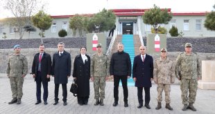 İçişleri Bakanı Yerlikaya, Türkiye-İran güvenlik duvarını inceledi: