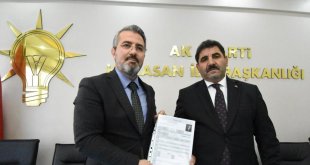 AK Parti Horasan Belediye Başkan aday adayı Hayrettin Özdemir, müracaatını yaptı