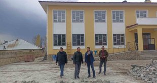 Ağrı İl Milli Eğitim Müdürü Kökrek, Patnos'taki okul inşaatlarını denetledi
