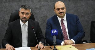 Aziziye Belediye Başkanı Orhan, Büyükşehir Belediye Başkanlığı için aday adaylığı başvurusu yaptı