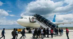 Ağrı'da Afganistan uyruklu 826 düzensiz göçmen sınır dışı edildi