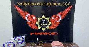 Kars polisi uyuşturucu tacirlerine göz açtırmıyor