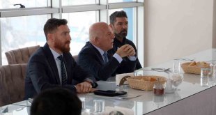 Başkan Sekmen'den Erzurumspor'a moral ziyareti