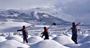 Erzurum'da kış mezarları hazır