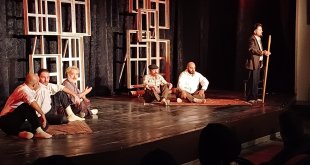 Malazgirt'te 'misafir' adlı tiyatro oyunu sahnelendi
