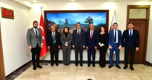 Dünya Ahıska Türkleri Birliği Genel Sekreteri Uçar, Ardahan Valisi Çiçek'i ziyaret etti