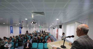 Tuşba Belediyesi'nden "25 Kasım Kadına Yönelik Şiddete Karşı Uluslararası Mücadele Günü" semineri