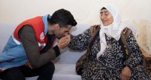 Ağrı'da yaşlı ve engellilerin evleri temizlenip ihtiyaçları gideriliyor