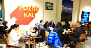 "Ağrı yaprak döneri" gençler için sofradaki yerini aldı