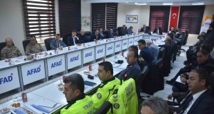 Bitlis'te kış tedbirleri toplantısı düzenlendi