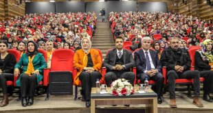 Van'da 'Kadına Yönelik Şiddetle Mücadele Semineri' düzenlendi