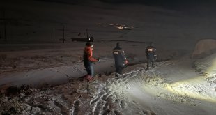 Ağrı’da kaybolan yaşlı Alzheimer hastası için ekipler soğuk havada seferber oldu