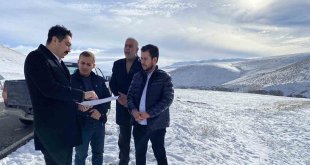 Hamur Kaymakamı Yıldırım, sulama tesisi projesini inceledi