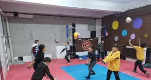 Hamur'da gençler "Değerli Zamanlar"da buluşuyor