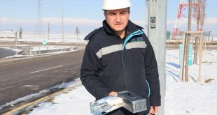 Ödüllü cihaz "YUVA" ile arızalar için aydınlatma direğine çıkmaya gerek kalmayacak