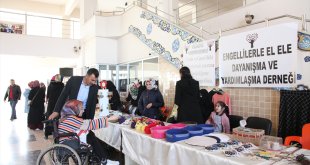 Ahlat'a engelliler ve aileleri, Gazze yararına kermes düzenledi