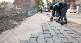 Battalgazi'de yıkımlar sonrası kaldırımlar yapılıyor