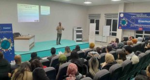 Ağrı'da öğretmenlere proje yazma eğitimi