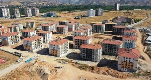 Malatya'daki deprem konutlarının içme suyu ihtiyacının karşılanması için çalışmalar başladı