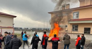 Ağrı'da AFAD liderliğinde deprem tahliye ve yangın tatbikatları başarıyla gerçekleştirildi