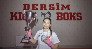 Dünya şampiyonu kicks boksçu Erivan Barut, yeni başarılar için sıkı çalışıyor
