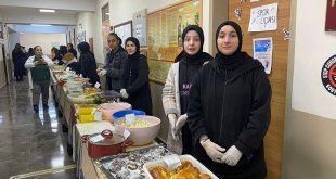 Ağrı'da öğrenciler Gazze'ye destek kermesi düzenledi