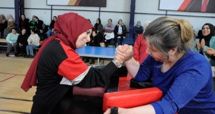 Çukurca'da 'Kadınlar Spor Yapıyor' etkinliği düzenlendi