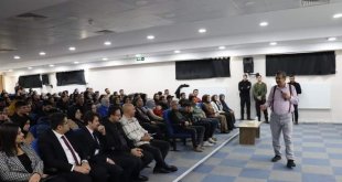 Tercan'da Hayati İnanç söyleşisine yoğun ilgi