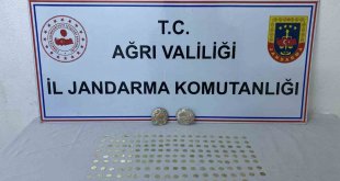 Ağrı'da tarihi eser kaçakçılığına operasyon: 170 sikke ele geçirildi