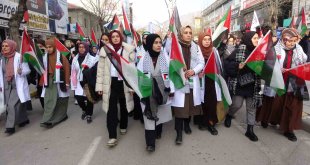 Sağlık çalışanlarından Filistin için 'sessiz yürüyüş'