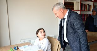 Çınar, "öğrencilerimize her türlü desteği veriyoruz"