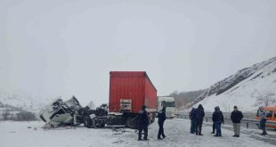 Kar yağışı trafik kazalarına neden oldu