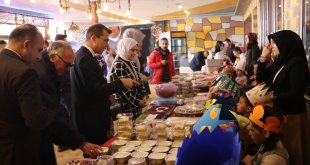 Ağrı'da "Minik Kalplerden Filistin'e Gönül Köprüsü" kermesi düzenlendi