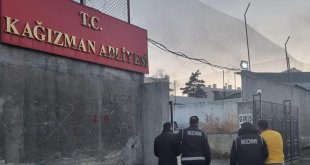 Kars'ta polis tefecilere darbe vurdu