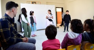 Bitlis Belediyesi Tiyatro Topluluğu, köy okulundaki çocukları tiyatroyla buluşturdu