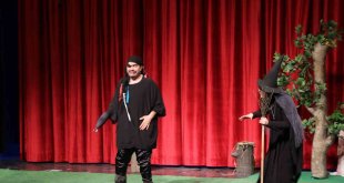 Erciş'te 'Peter Pan Kara Korsana Karşı' oyunu sahnelendi