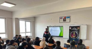 Ağrı'da jandarmadan öğrencilere güvenlik eğitimi
