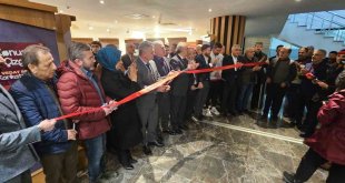 'Konuşan Çizgiler' karikatür sergisi açıldı