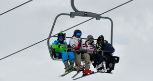Sarıkamış Kayak Merkezi'nde sezon açıldı